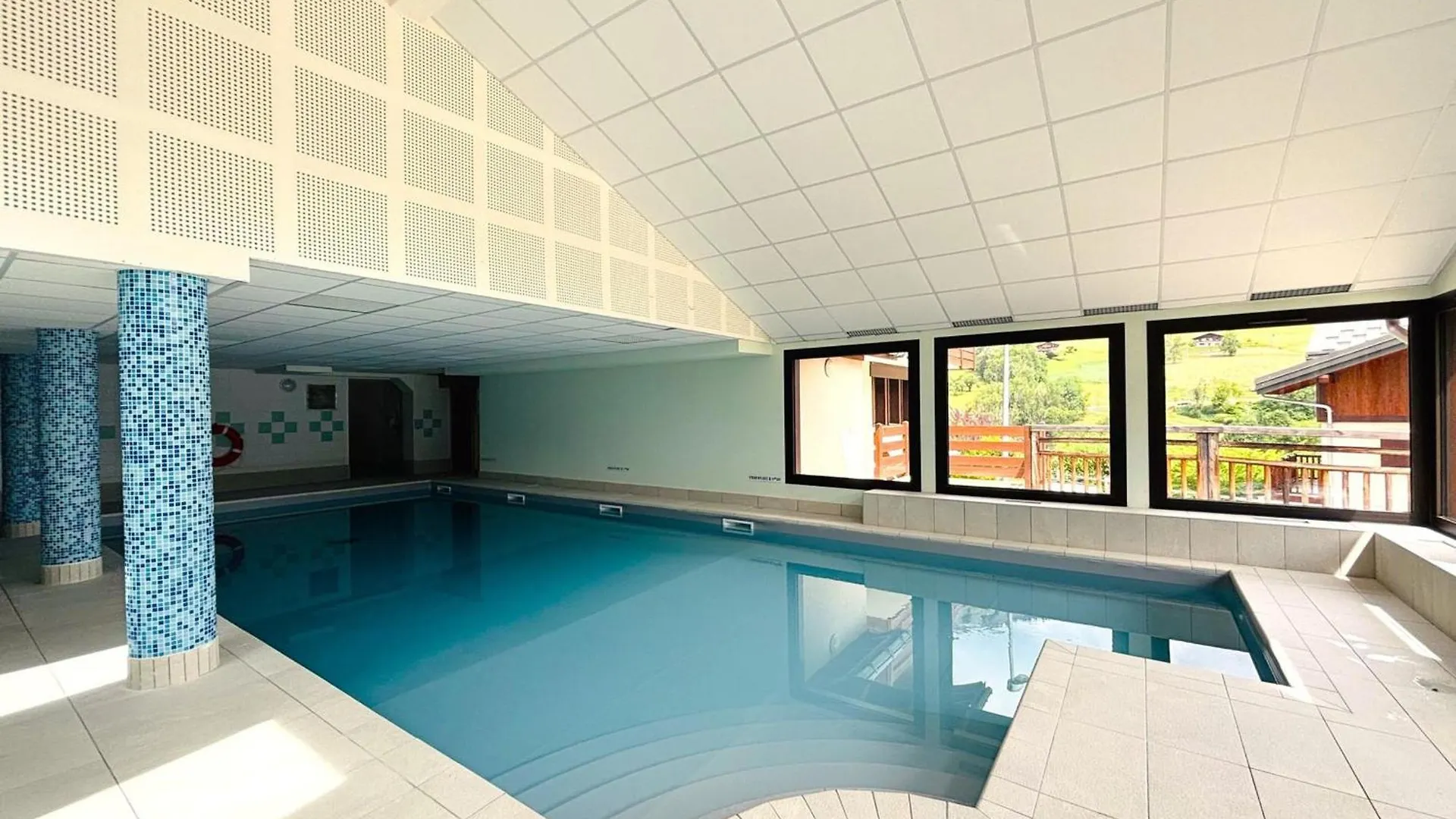 Appartement Cosy Avec Piscine Et Parking, Au Pied Des Pistes - Fr-1-505-213 Flumet